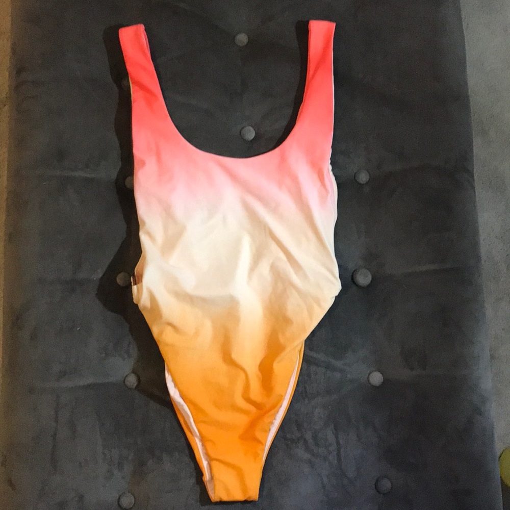 Aerie one piece bathing suit. NWT
